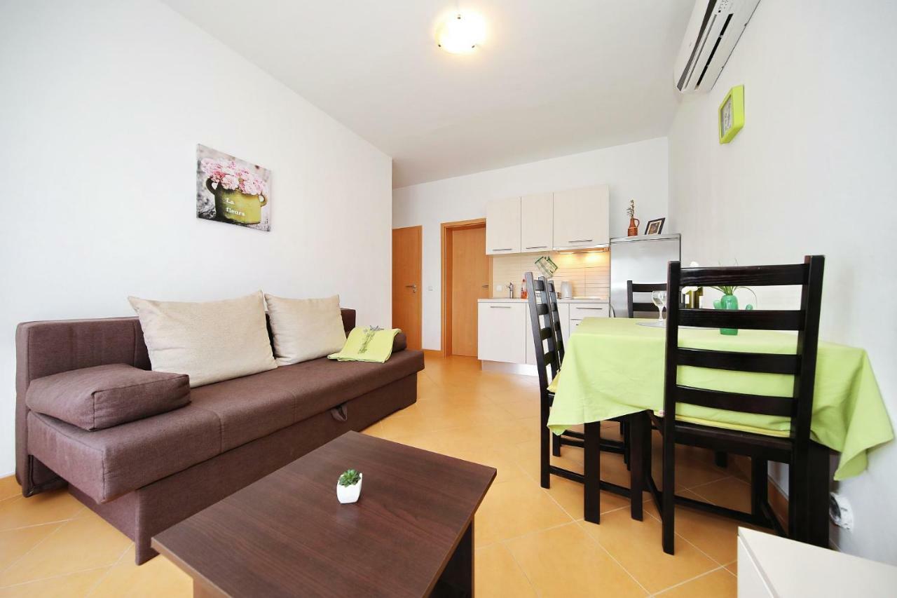 Apartments Olive Zaton  Extérieur photo