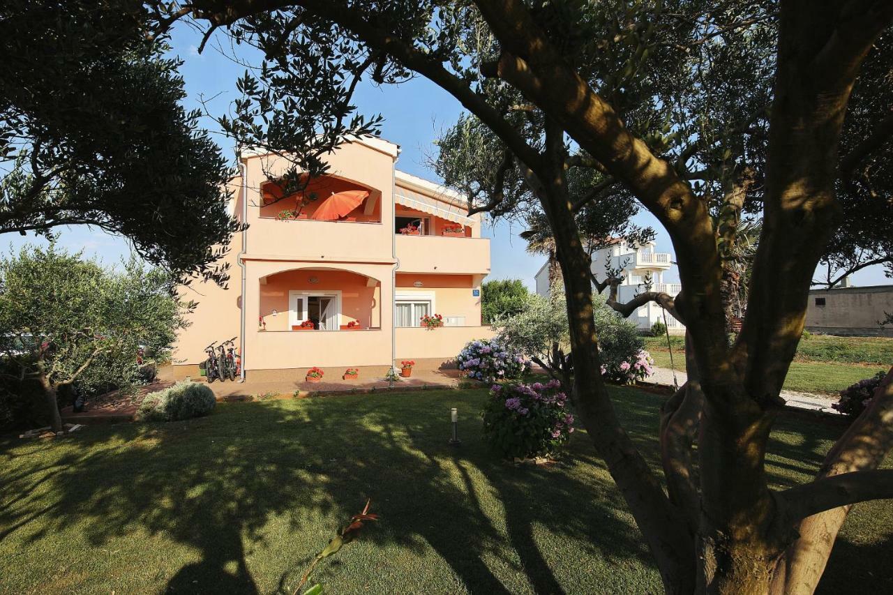 Apartments Olive Zaton  Extérieur photo